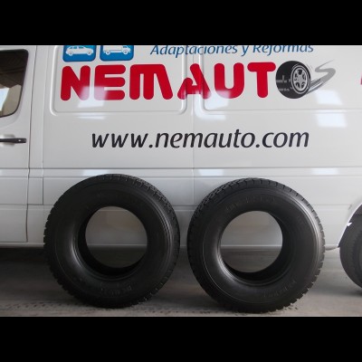 2 NEUMáTICOS KUMHO 305/70R19. 5